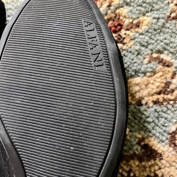 Women’s Size 6.5 ALFANI Black Suede Shimmer Flats - Picture 5 of 6